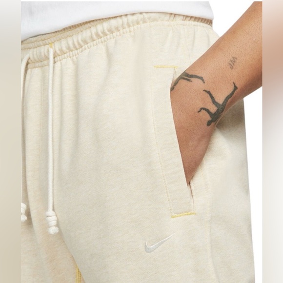 Nike Dri-Fit Standard Basketball Training Pants - Picture 2 of 9